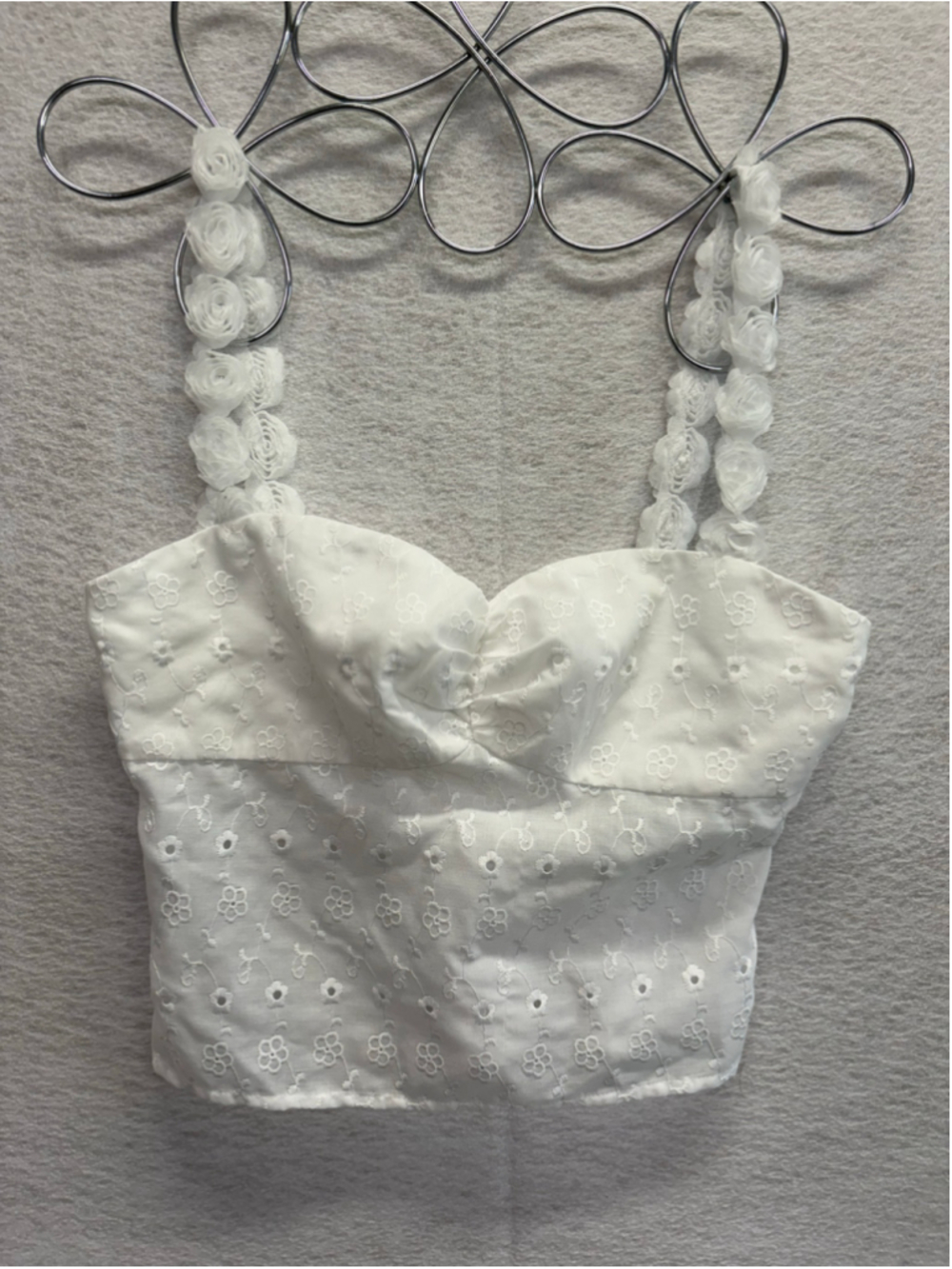Princess Polly Franca White Eyelet Rosette Strap Crop Tank Top Size US 4 AU 8